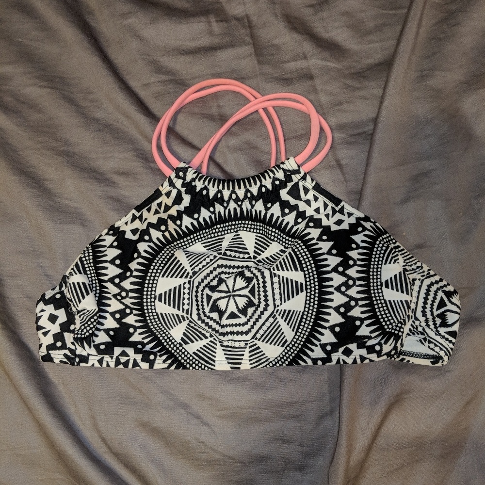 Xhilaration halter bikini top